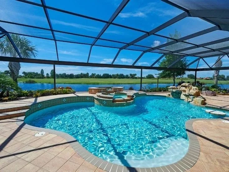 Factors affecting the price of building a pool canopy