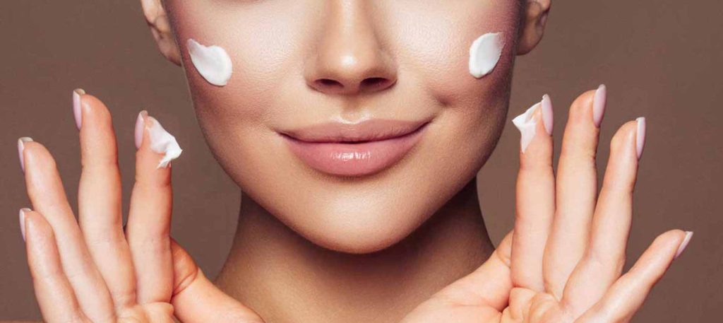 The effect of clouding cream on facial blemishes