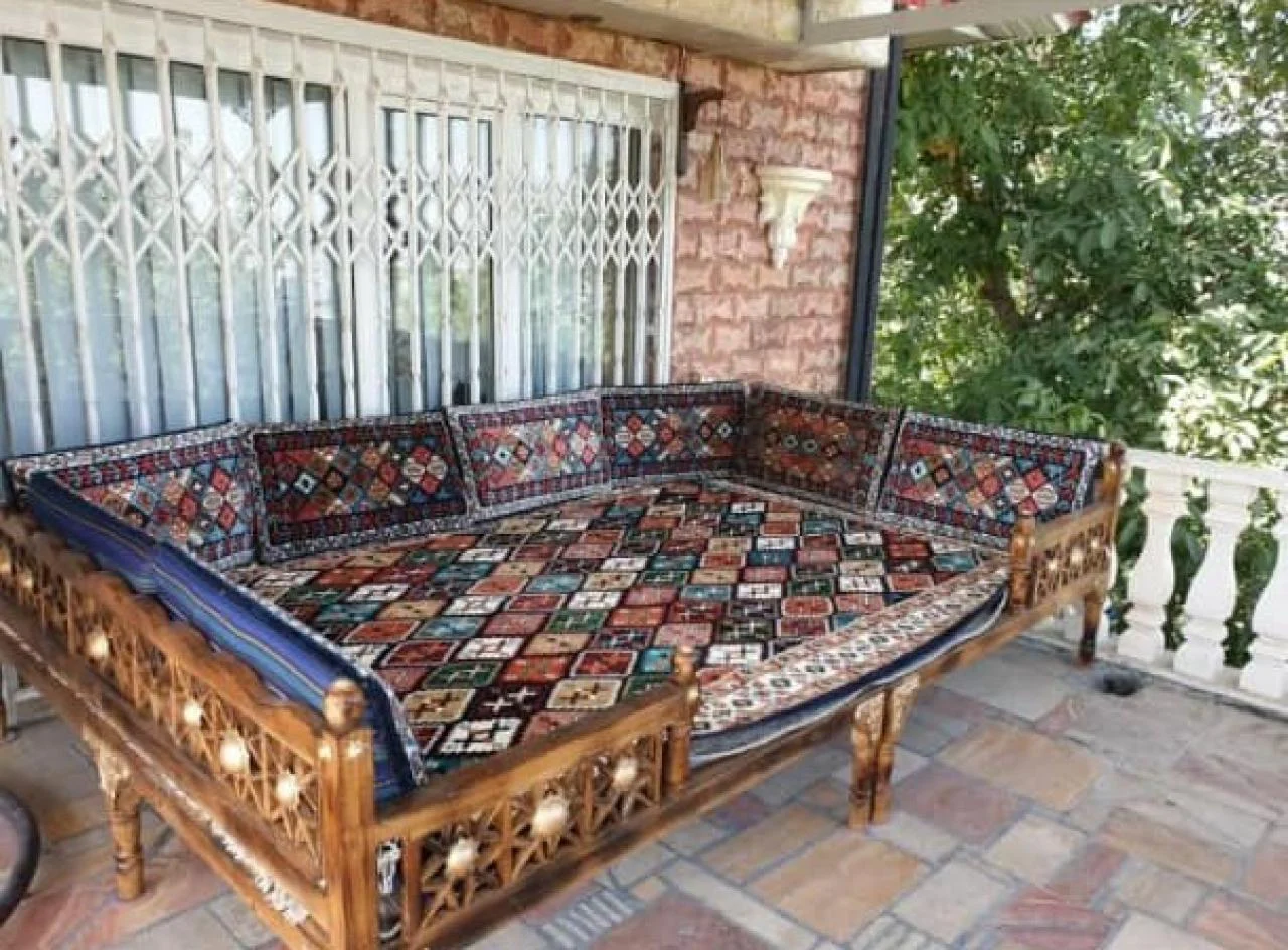 تخت سنتی: یک پنجره به سبک زندگی قدیم