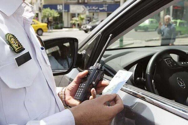 توقیف یک خودرو به دلیل بیش از ۲۴ میلیون تومان خلافی - خبرگزاری مهر | اخبار ایران و جهان